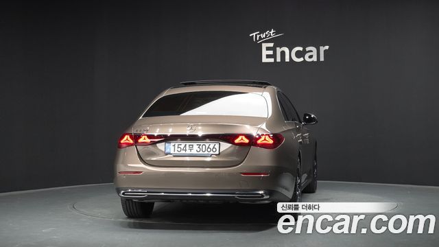 Mercedes-Benz E-Class E200 Avantgarde