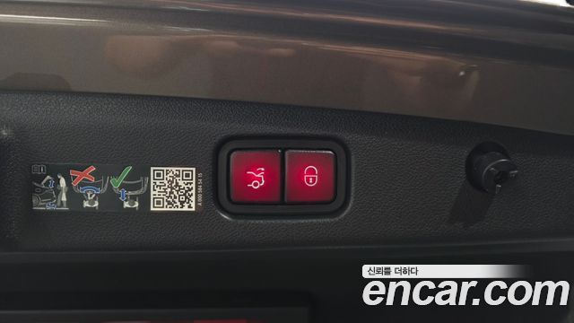 Mercedes-Benz E-Class E200 Avantgarde