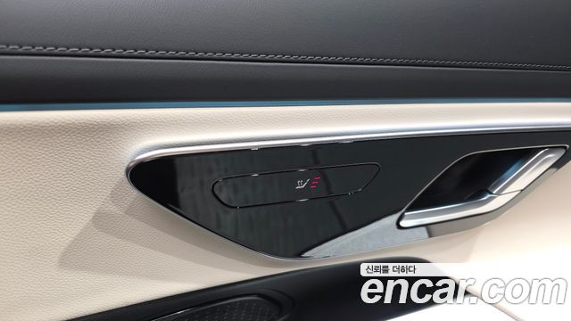 Mercedes-Benz E-Class E200 Avantgarde