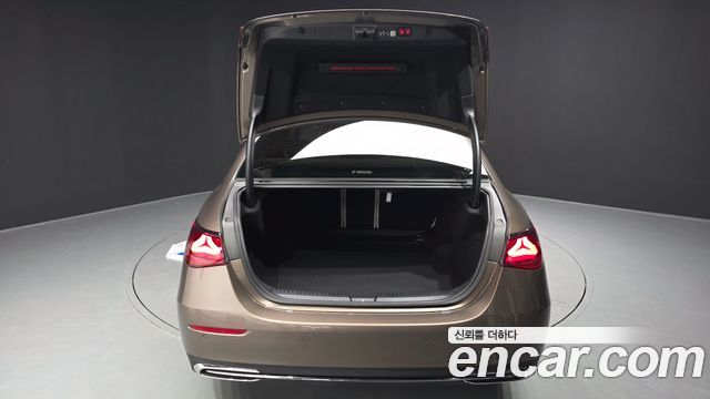 Mercedes-Benz E-Class E200 Avantgarde
