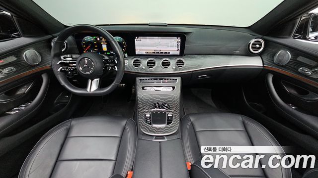 Mercedes-Benz E-Class E350 4MATIC AMG Line