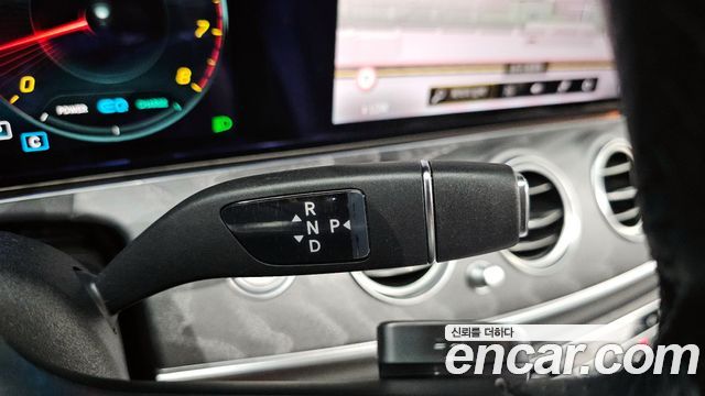 Mercedes-Benz E-Class E350 4MATIC AMG Line