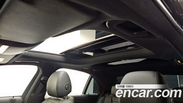 Mercedes-Benz E-Class E350 4MATIC AMG Line
