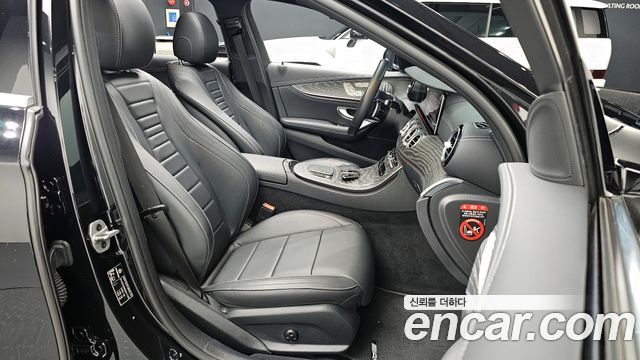 Mercedes-Benz E-Class E350 4MATIC AMG Line
