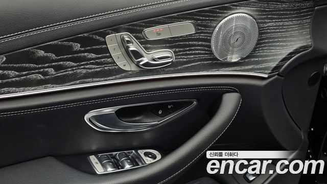 Mercedes-Benz E-Class E350 4MATIC AMG Line