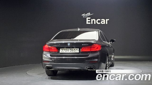 BMW 5-Series 530e M Sport