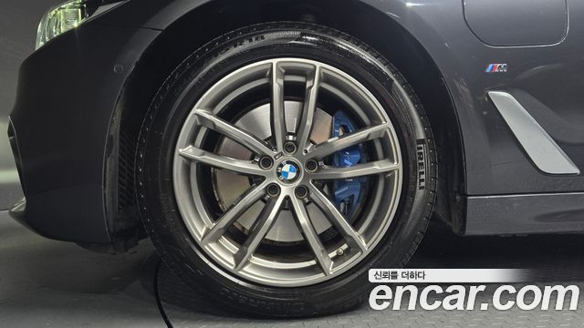 BMW 5-Series 530e M Sport