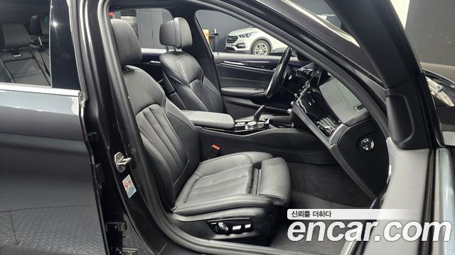BMW 5-Series 530e M Sport