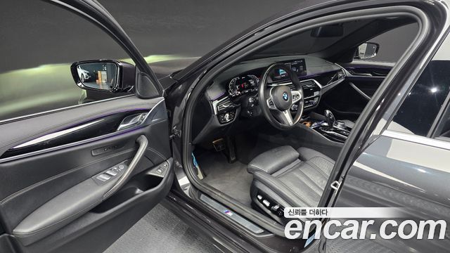 BMW 5-Series 530e M Sport
