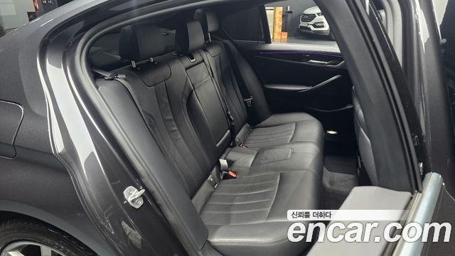 BMW 5-Series 530e M Sport