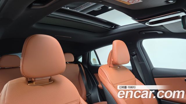 Mercedes-Benz GLC-Class GLC300 4MATIC Avnatgarde Coupe