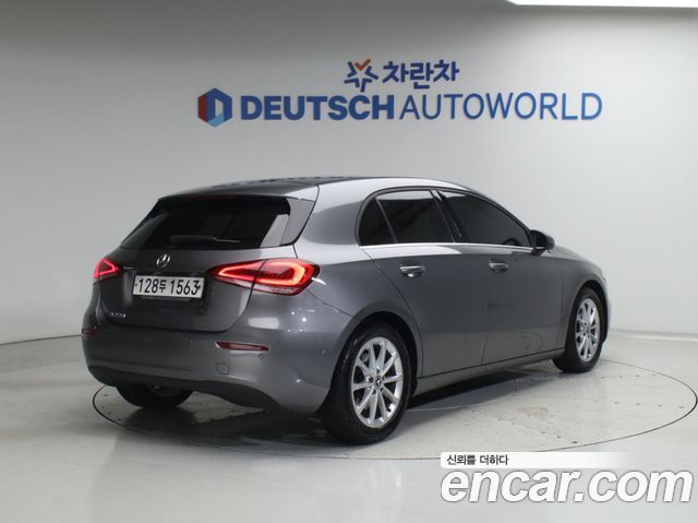 Mercedes-Benz A-Class A220 Hatchback