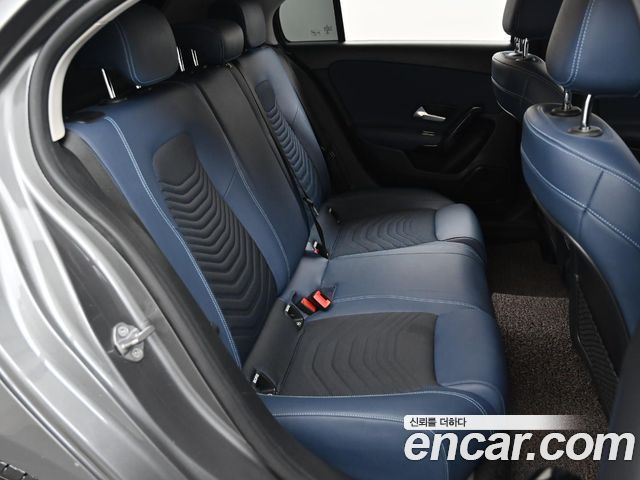 Mercedes-Benz A-Class A220 Hatchback