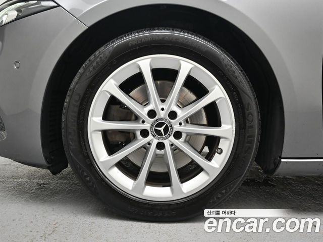 Mercedes-Benz A-Class A220 Hatchback
