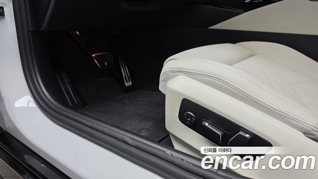 BMW 5-Series 520i Special Edition