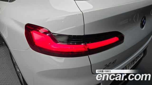 BMW X4 xDrive20i xLine