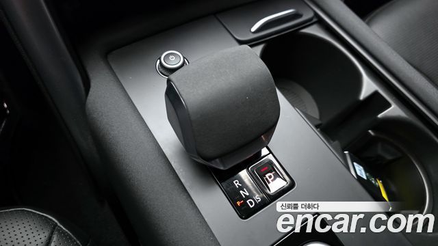 Land Rover Discovery P360 R-Dynamic SE