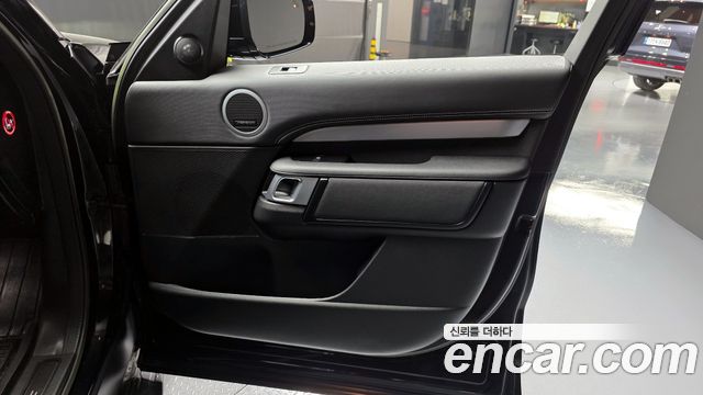 Land Rover Discovery P360 R-Dynamic SE