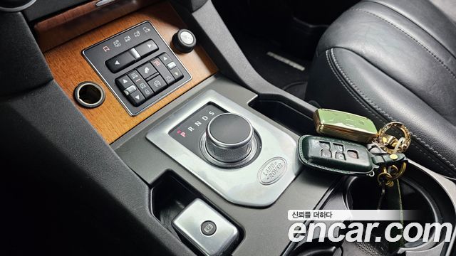 Land Rover Discovery 3.0 SDV6 SE