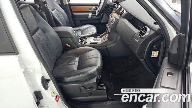 Land Rover Discovery 3.0 SDV6 SE