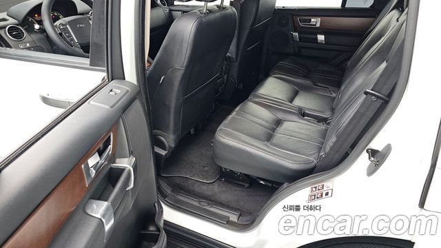 Land Rover Discovery 3.0 SDV6 SE