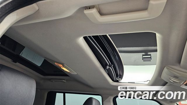 Land Rover Discovery 3.0 SDV6 SE