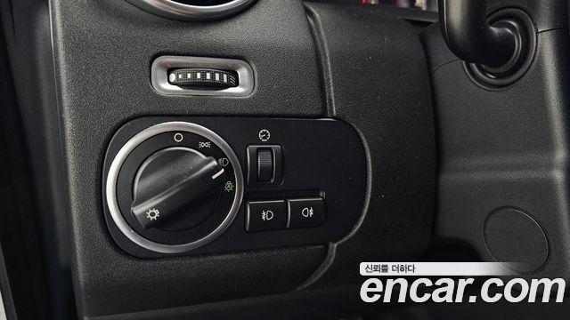 Land Rover Discovery 3.0 SDV6 SE
