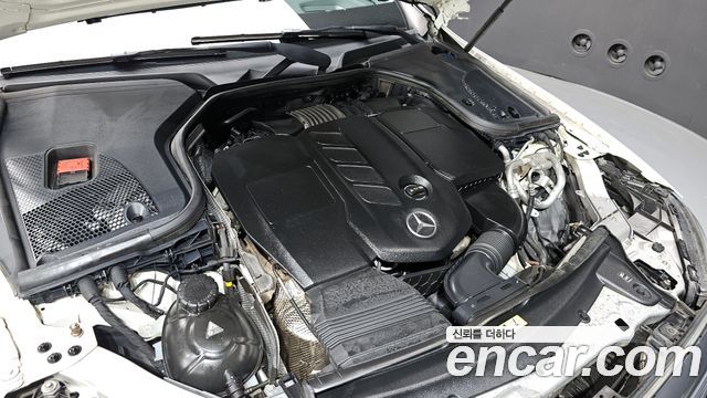Mercedes-Benz E-Class E220d Exclusive