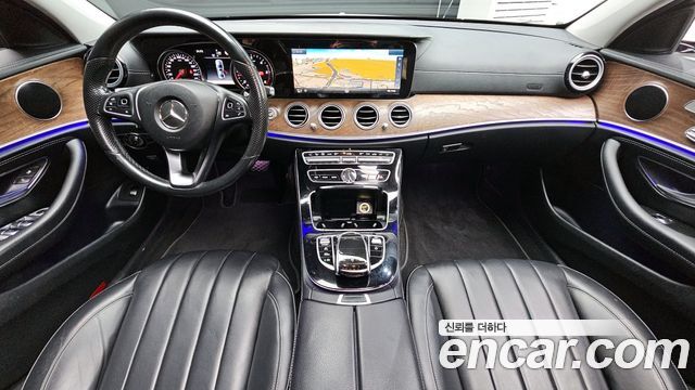 Mercedes-Benz E-Class E220d Exclusive