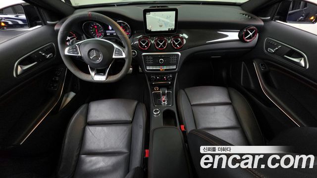 Mercedes-Benz GLA-Class GLA45 AMG 4MATIC