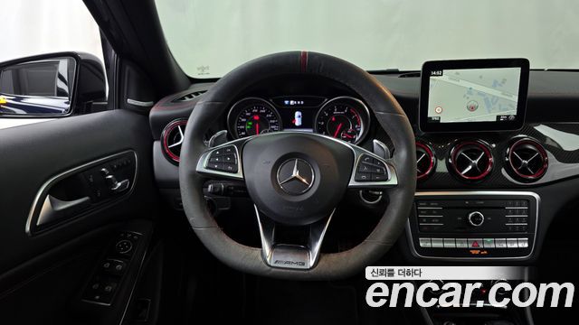 Mercedes-Benz GLA-Class GLA45 AMG 4MATIC