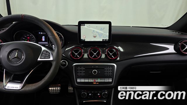 Mercedes-Benz GLA-Class GLA45 AMG 4MATIC