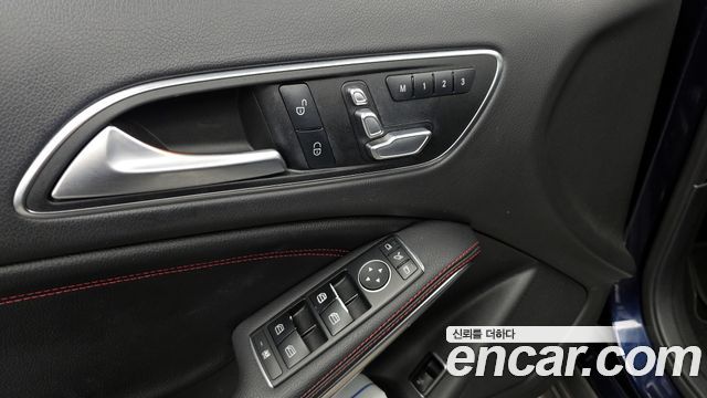 Mercedes-Benz GLA-Class GLA45 AMG 4MATIC