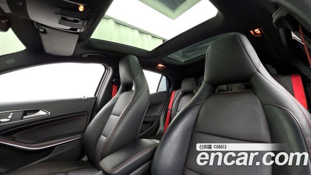 Mercedes-Benz GLA-Class GLA45 AMG 4MATIC