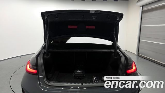 BMW 3-Series 320i M Sport