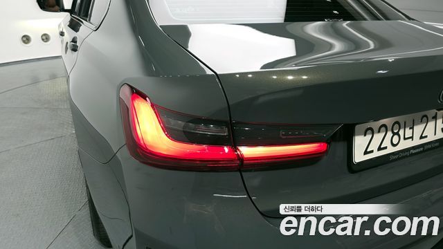 BMW 3-Series 320i M Sport