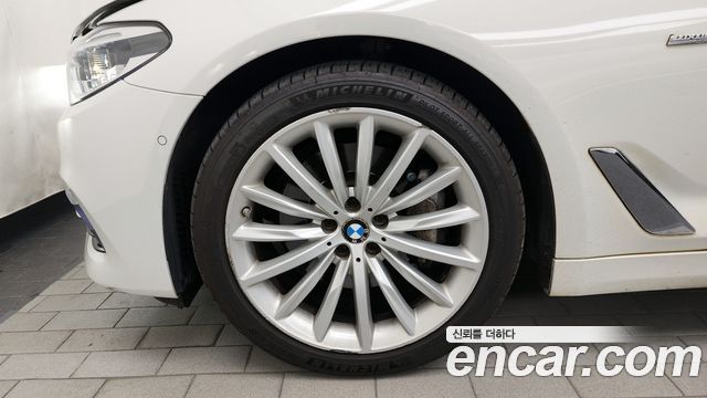 BMW 5-Series 530d Luxury Plus