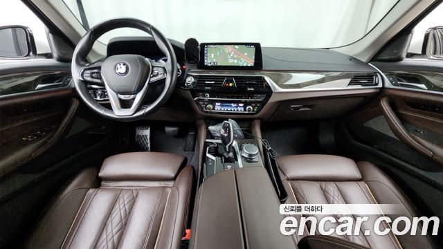 BMW 5-Series 530d Luxury Plus