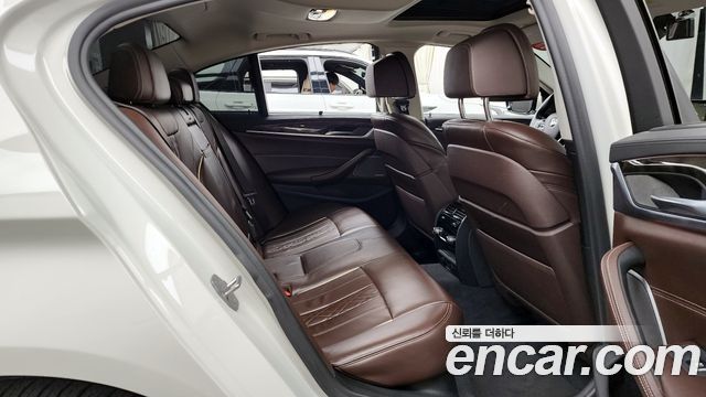 BMW 5-Series 530d Luxury Plus