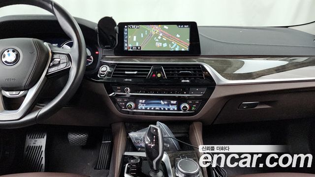 BMW 5-Series 530d Luxury Plus