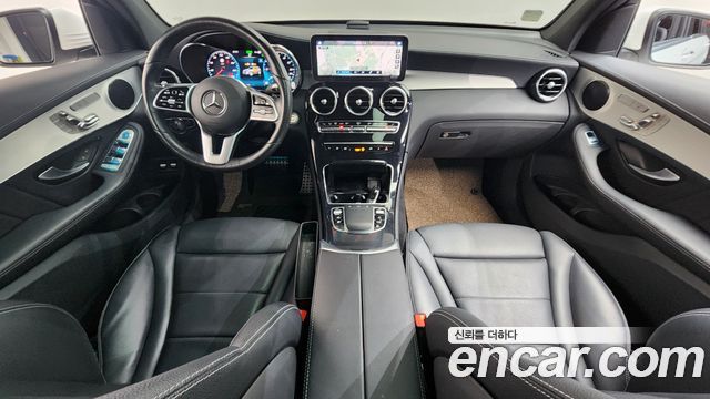 Mercedes-Benz GLC-Class GLC300e 4MATIC