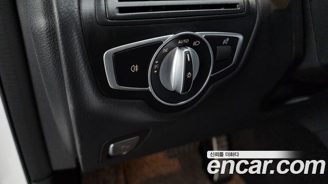 Mercedes-Benz GLC-Class GLC300e 4MATIC