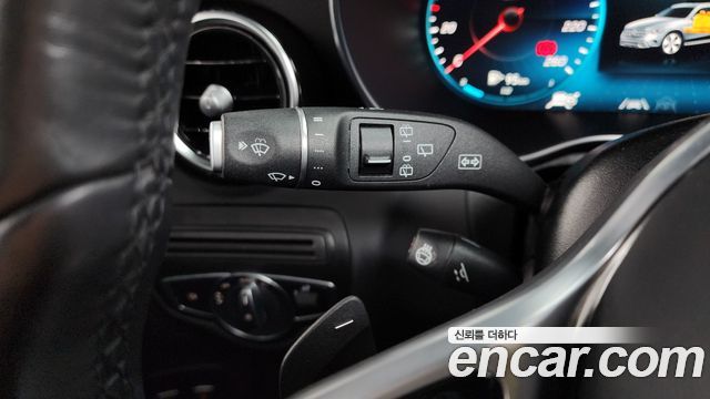 Mercedes-Benz GLC-Class GLC300e 4MATIC