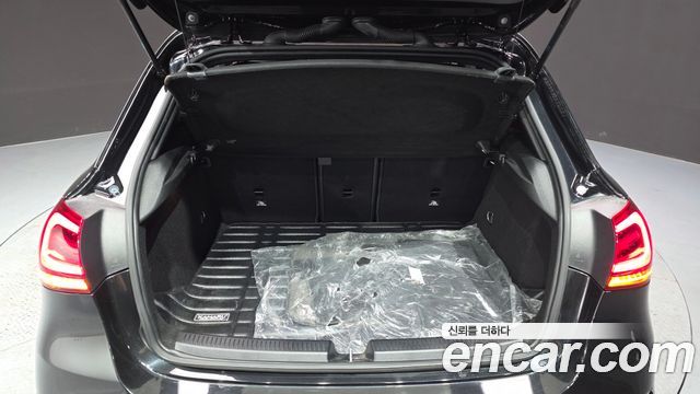 Mercedes-Benz A-Class AMG A45 4MAITC+ Hatchback