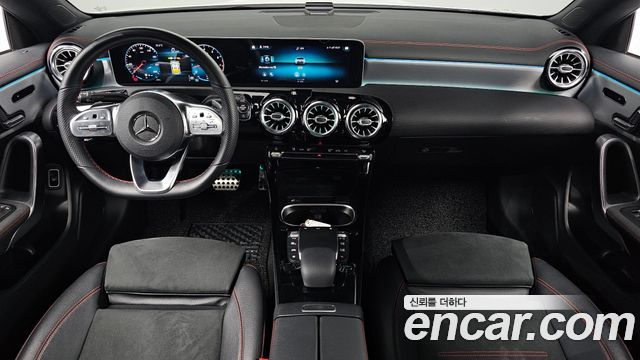 Mercedes-Benz CLA-Class CLA250 4MATIC