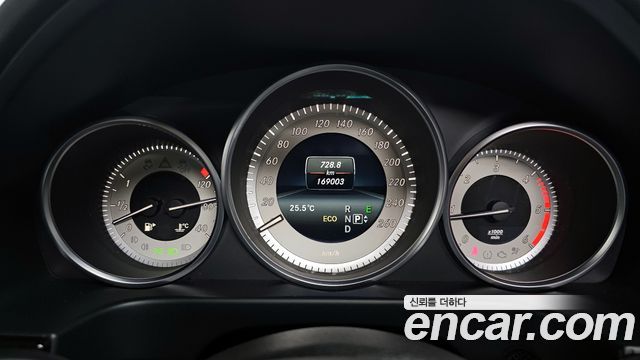 Mercedes-Benz E-Class E250 BlueTec 4MATIC AV