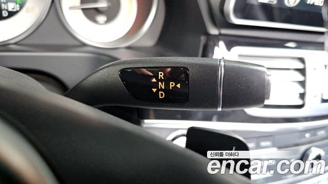 Mercedes-Benz E-Class E250 BlueTec 4MATIC AV