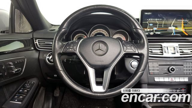 Mercedes-Benz E-Class E250 BlueTec 4MATIC AV