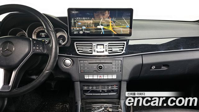 Mercedes-Benz E-Class E250 BlueTec 4MATIC AV