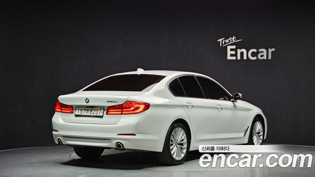 BMW 5-Series 520d Luxury Plus